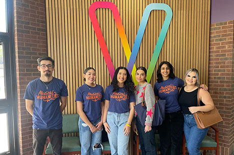 Medical huamanties students together