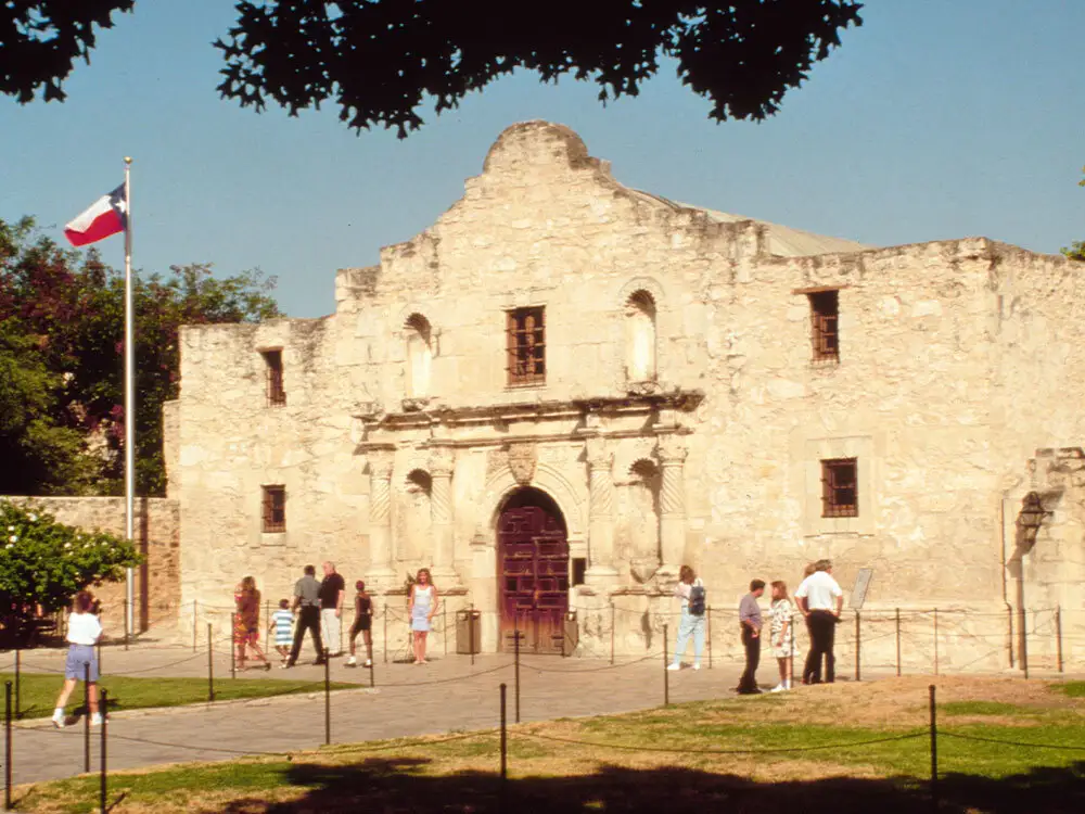 UTSA History - San Antonio Alamo