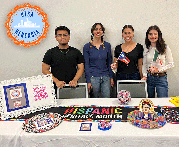 UTSA Herencia Students tabling